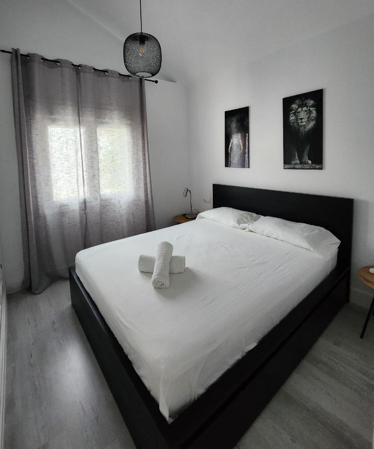 Villa Yoli 26 Con Piscina Y Jardin Cerca De La Playa Chiclana de la Frontera Eksteriør billede
