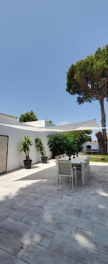 Villa Yoli 26 Con Piscina Y Jardin Cerca De La Playa Chiclana de la Frontera Eksteriør billede